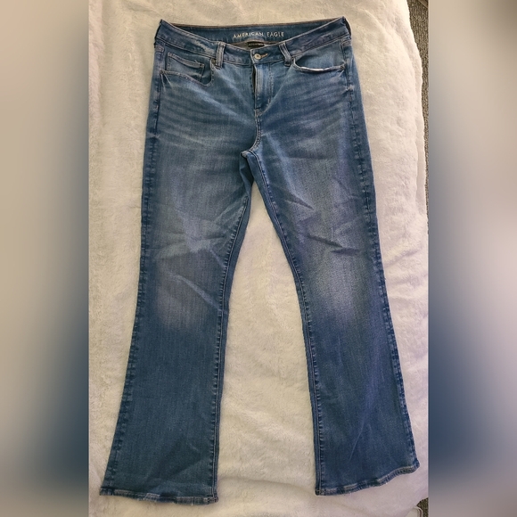 American Eagle Kick Boot Jeans - Picture 1 of 4